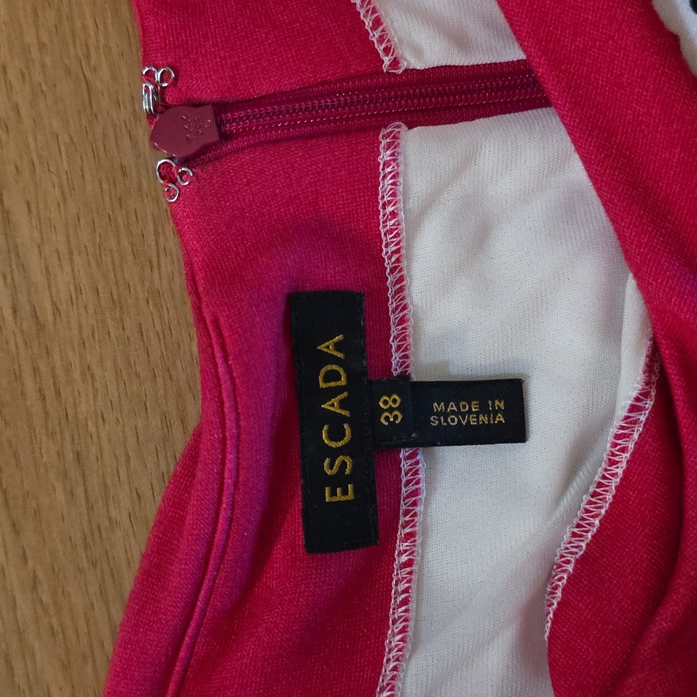 Escada Heart Dress- 8 - Picture 2 of 15